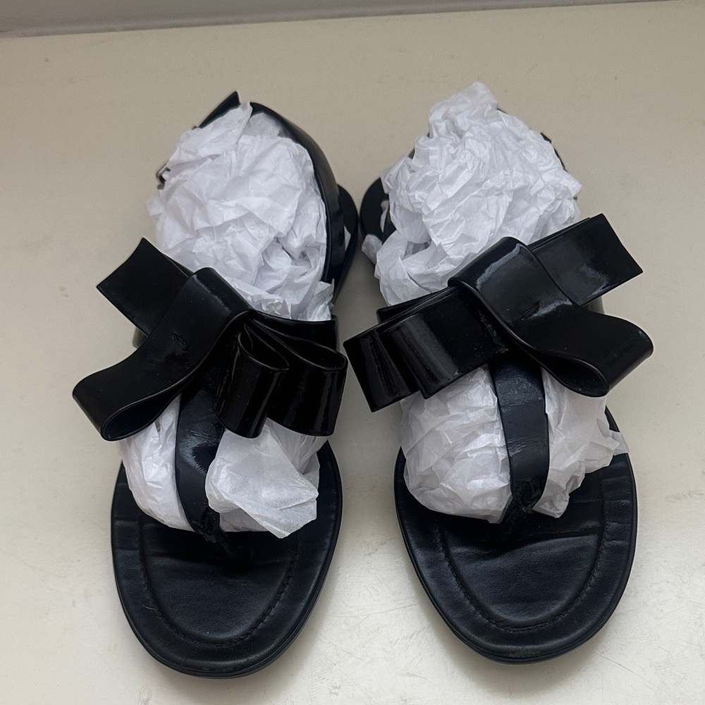 Tod’s Black Patent Jelly Bow Sandal - size 5.5 - EUC